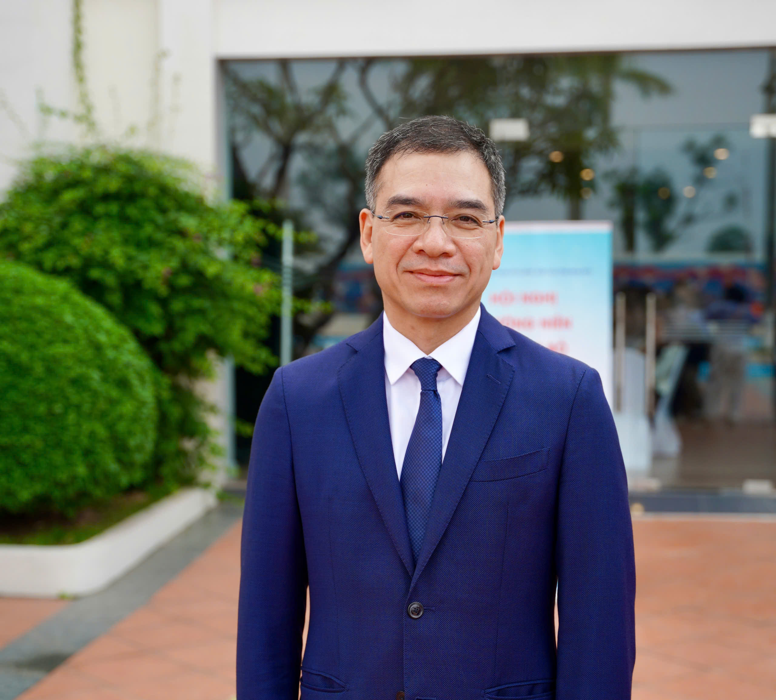 Thứ trưởng Bộ Y tế: 'Mỗi người dân được khám sức khoẻ định kỳ, hướng đến mục tiêu miễn viện phí toàn dân'- Ảnh 2.